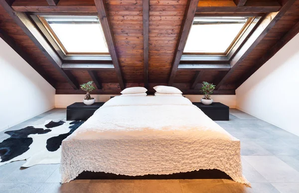 すてきなベッド部屋 — ストック写真