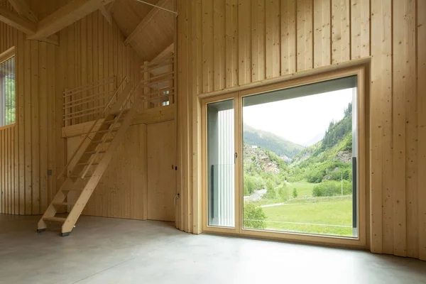 Інтер'єр модульного дерев'яного будинку — стокове фото