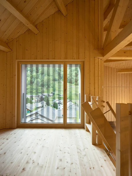 Interior da casa de madeira modrn — Fotografia de Stock