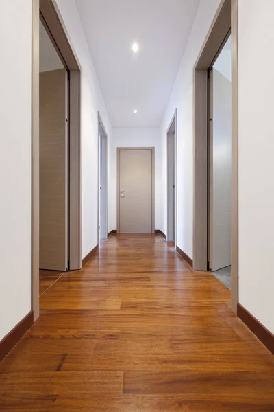 Empty modern apartment — Stock Photo, Image