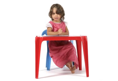 Genç öğrenci kız küçük kırmızı Resepsiyon ile