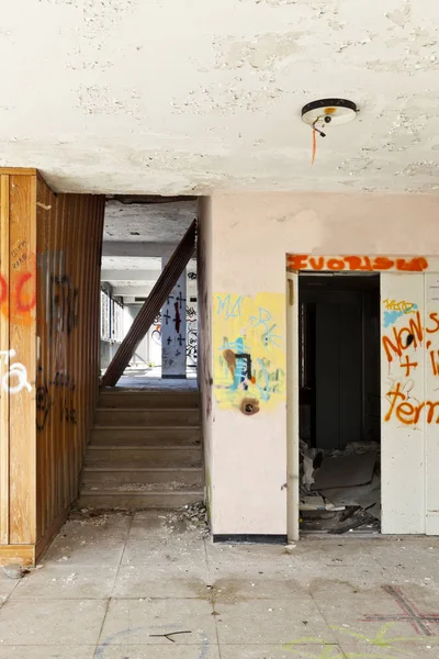 废弃的房子, 建筑学 — 图库照片