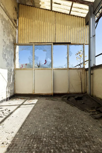 Terk edilmiş evde, mimari — Stok fotoğraf