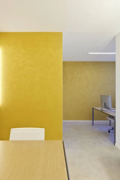 近代的なオフィス インテリア デザイン ディテールの部屋 — ストック写真