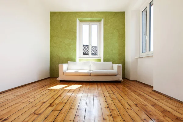 Vnitřní architektura, byt s dřevěnou podlahou — Stock fotografie