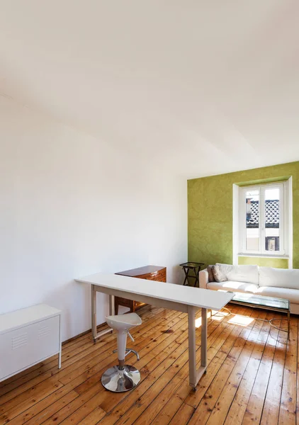 Arquitectura interior, apartamento con suelo de madera —  Fotos de Stock