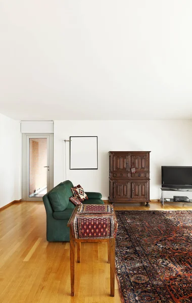 木製の床と家のインテリア — ストック写真
