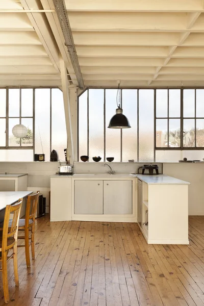 Oude loft, interieur — Stockfoto