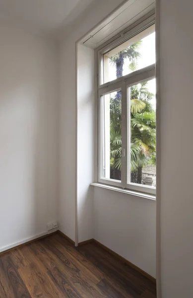 Appartamento classico interno pavimento in legno — Foto Stock