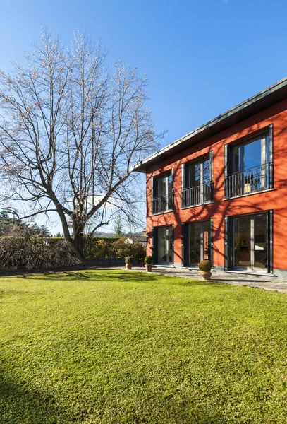 Güzel villa, açık — Stok fotoğraf