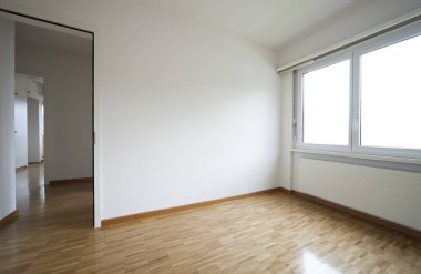 Windows ile boş Modern Oda