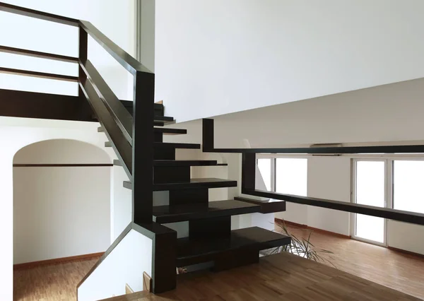 Minimale Holztreppe — Stockfoto