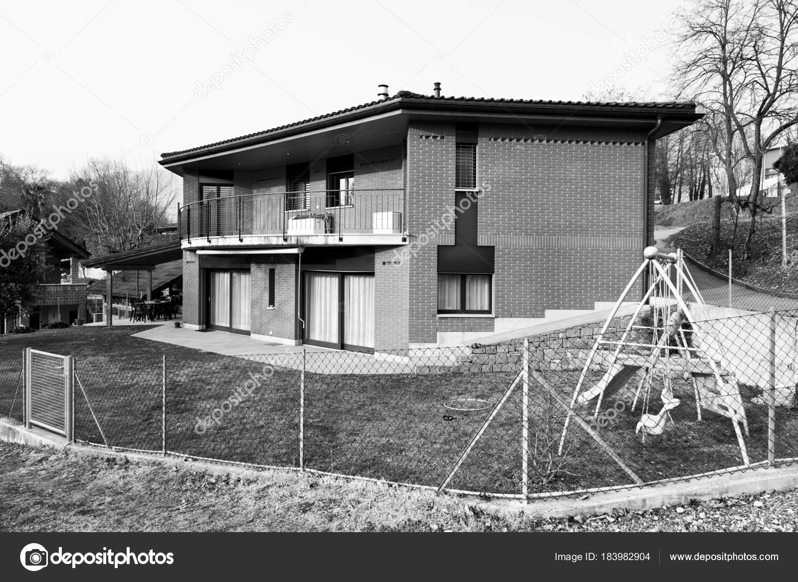 Black&White exterior architecture, tipical brick house — Stock Photo © Zveiger 183982904