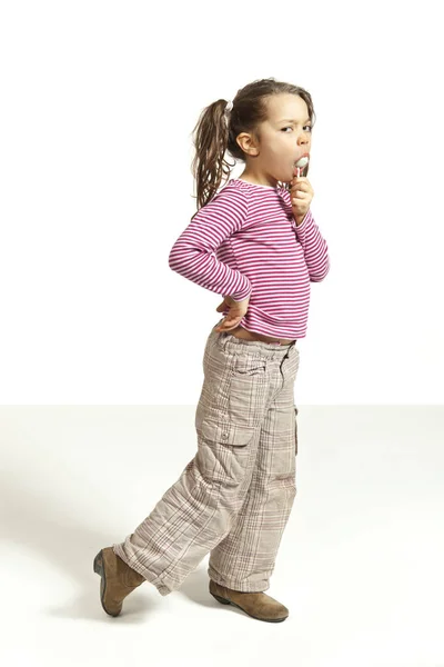 Menina em um fundo branco — Fotografia de Stock