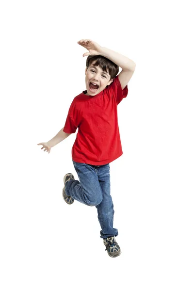 Beyaz zemin üzerine kırmızı gömlek ile küçük çocuk — Stok fotoğraf