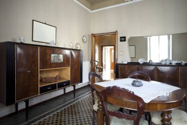 ahşap ve yemek odası iç döşeme