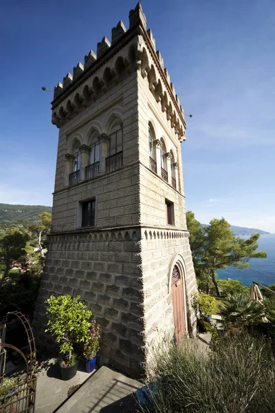 Antica Torre Trasformata Una Moderna Dimora — Foto Stock