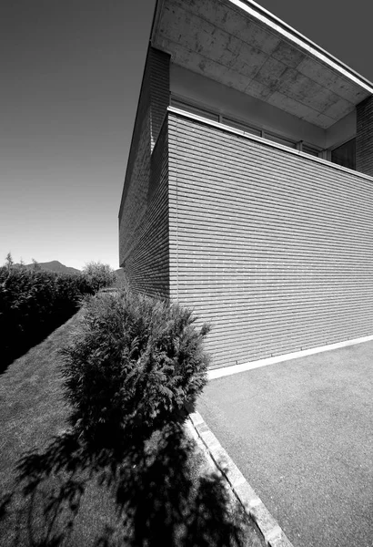 Casa in mattoni, vista dal cortile — Foto Stock