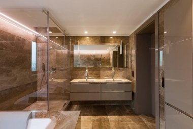 Lüks mermer banyo ile hidro-masaj