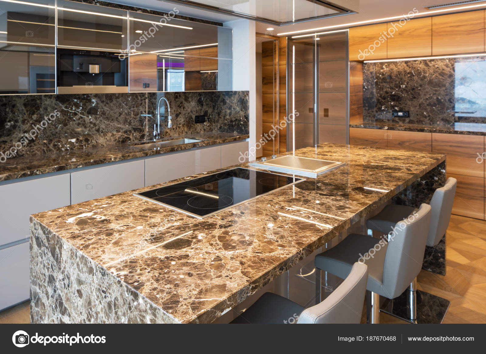 Moderna Cozinha Em M Rmore Com Ilha Stock Photo Zveiger 187670468 Moderna Cozinha Em M Rmore Com Ilha Stock Photo Zveiger 187670468