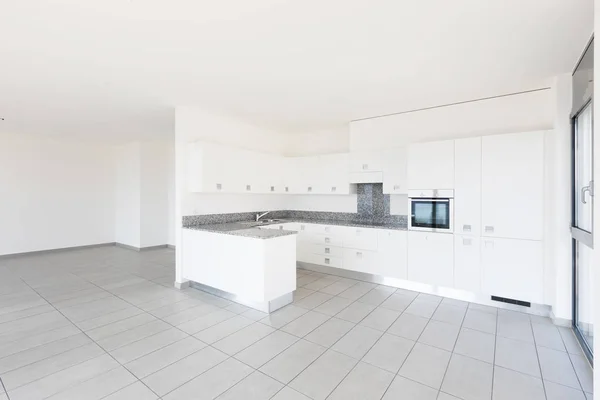 Interior do apartamento moderno, cozinha — Fotografia de Stock
