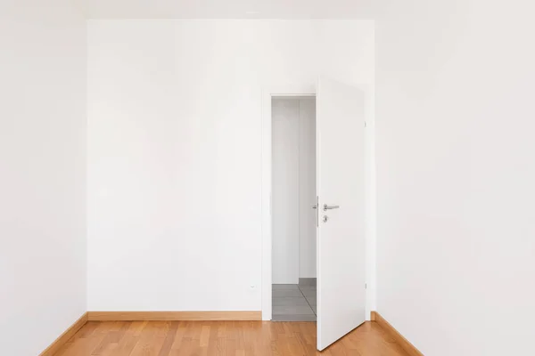 Interieur einer modernen Wohnung, leeres Zimmer — Stockfoto