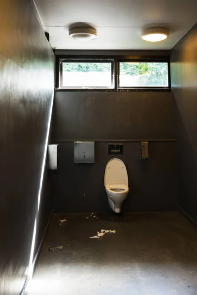 Brown dirty bathroom — Stock Photo, Image