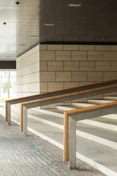 Ingång trappor till byggnader — Stockfoto