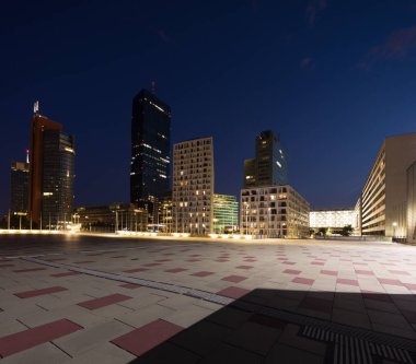 Wien ve gece onun inşaat