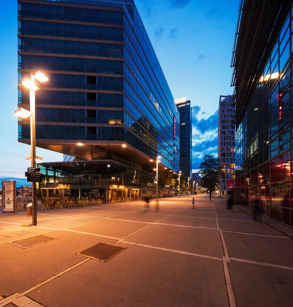 Wien e sua construção à noite — Fotografia de Stock