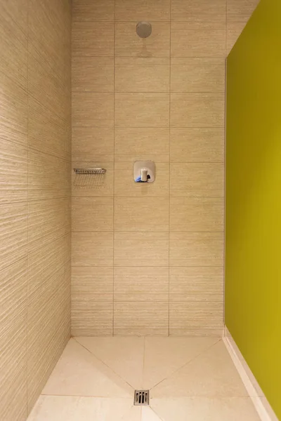 私人住宅温泉淋浴房 — 图库照片