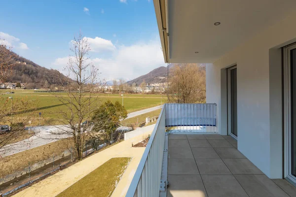 Blick vom Balkon einer Wohnung — Stockfoto