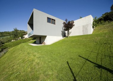 Dış modern tarzı villa