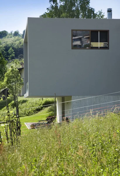 Exterieur moderne stijl villa — Stockfoto