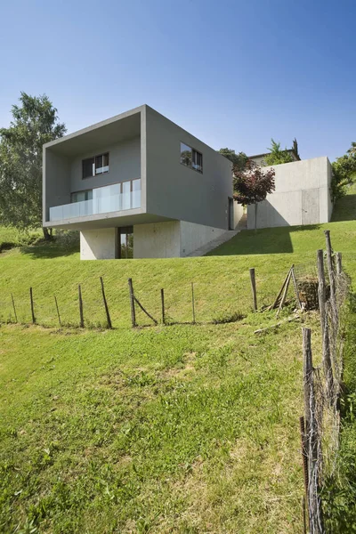 Esterno villa in stile moderno — Foto Stock