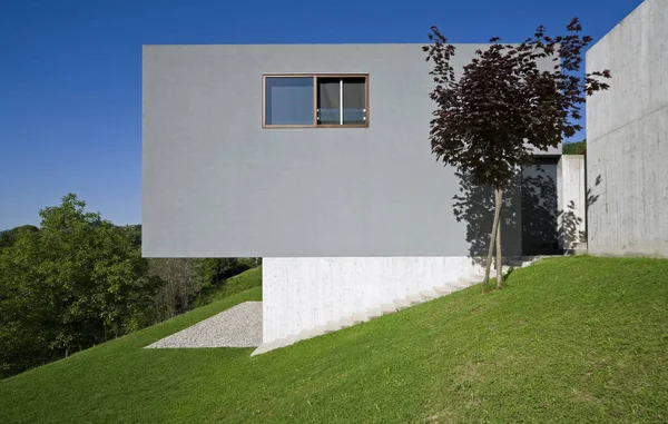 Esterno villa in stile moderno — Foto Stock