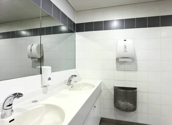 Öffentliche Toiletten — Stockfoto