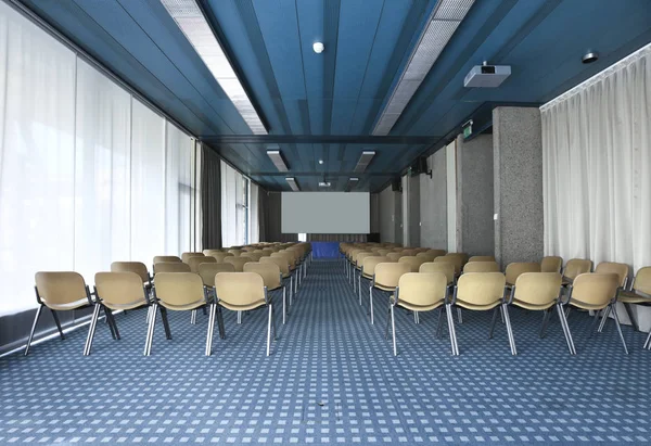 Interiör i en modern konferenslokal — Stockfoto