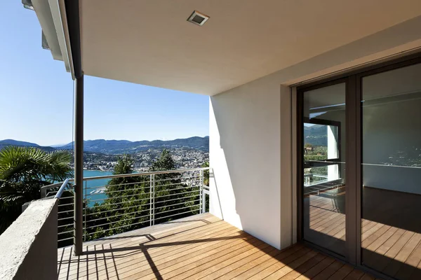 Balcony of modern house with panoramic views — Stock Photo, Image