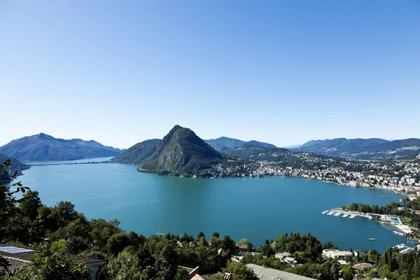 Panorama del lago Lugano — Foto de Stock