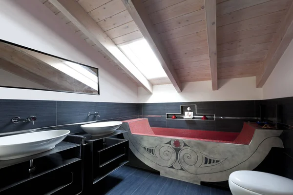 Interior Loft Nuevo Amueblado Cuarto Baño Con Bañera Étnica —  Fotos de Stock