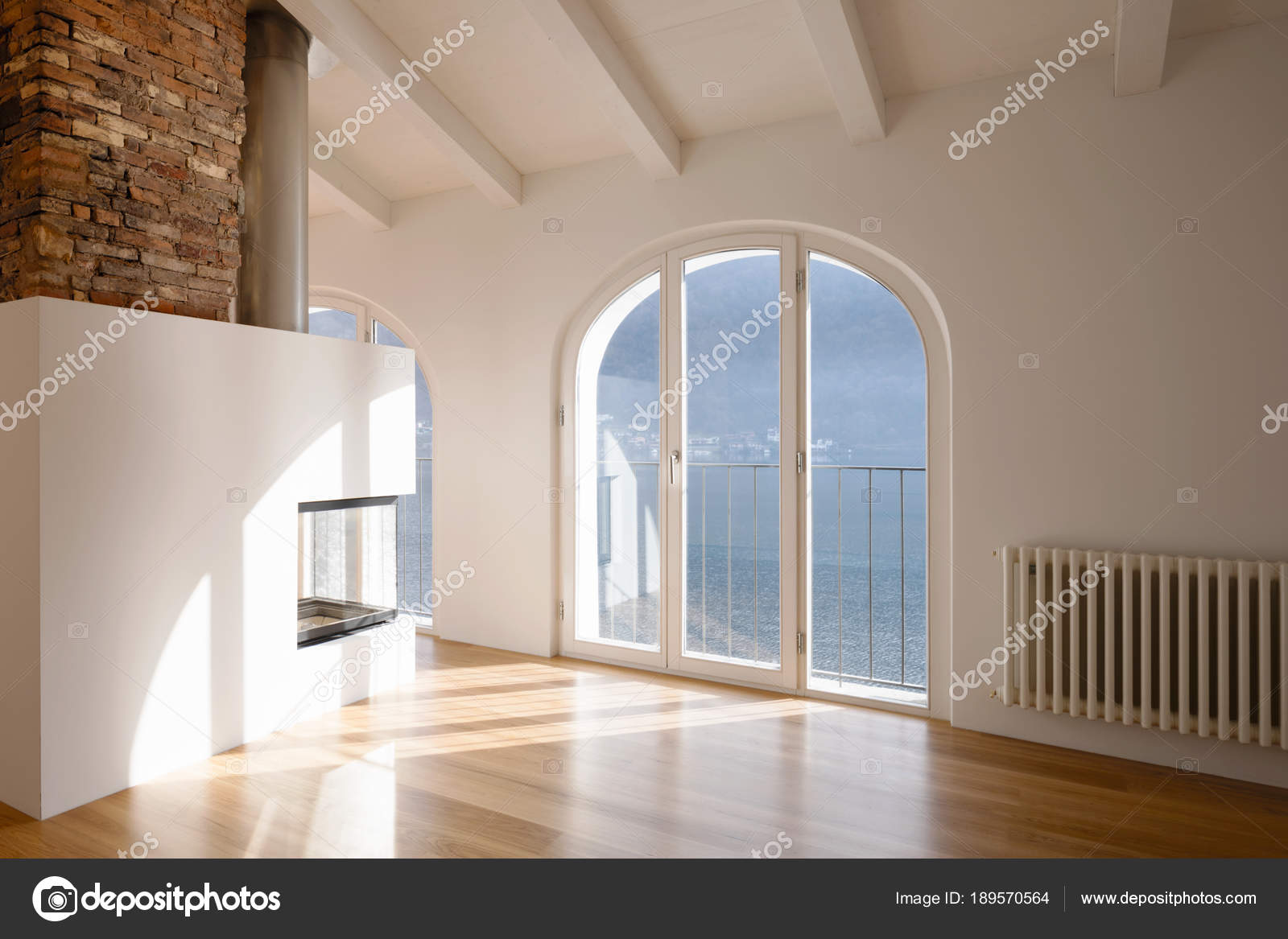 Modernes Wohnzimmer mit Kamin in der Mitte — Stockfoto © Zveiger ... Modernes Wohnzimmer mit Kamin in der Mitte — Stockfoto © Zveiger ...