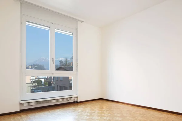 Интерьер квартир, пустая комната — стоковое фото