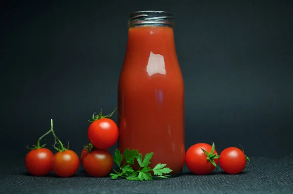 Zumo de tomate fresco — Foto de Stock