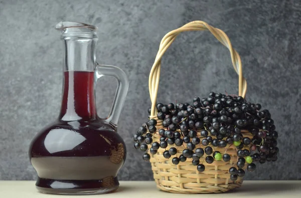 Taze mürver meyve suyu