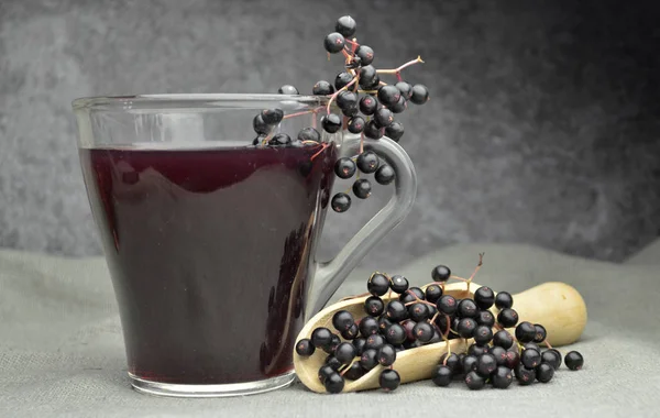 Taze mürver meyve suyu