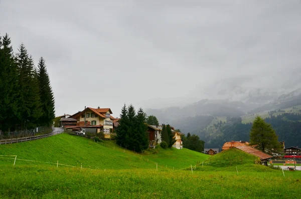 Paysage montagneux pittoresque en Suisse — Photo