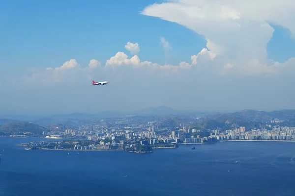 Letecký pohled na botafogo a homoli cukru v rio de janeiro Brazílie — Stock fotografie