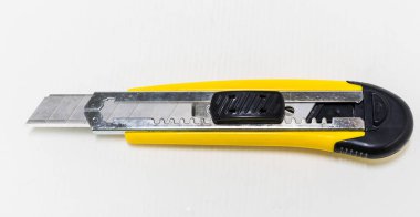 Sarı kağıt kesici