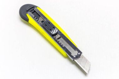 Sarı kağıt kesici